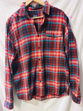 Patagonia Men’s Lightweight Fjord Shirt Roots & Cinder Plaid Colors Size M